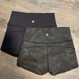 2 pairs!!! LULULEMON IN MOVEMENT SHORT *EVERLUX 2.5" Excellent Condition!